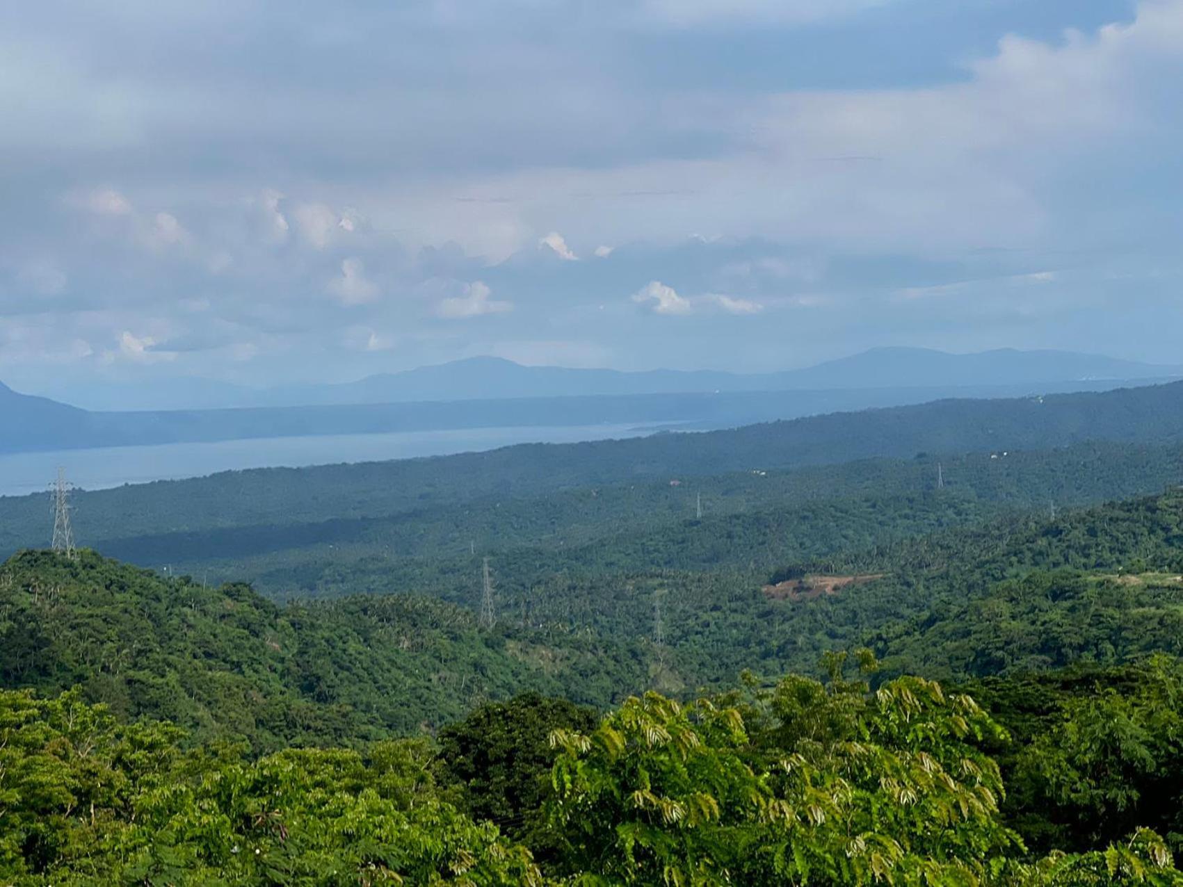 Splendido Tagagtay Taal Lake Staycation Free Parking Netflix No Free Pool Tagaytay City Exterior photo
