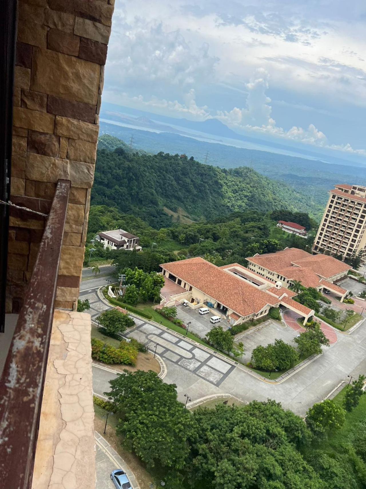 Splendido Tagagtay Taal Lake Staycation Free Parking Netflix No Free Pool Tagaytay City Exterior photo