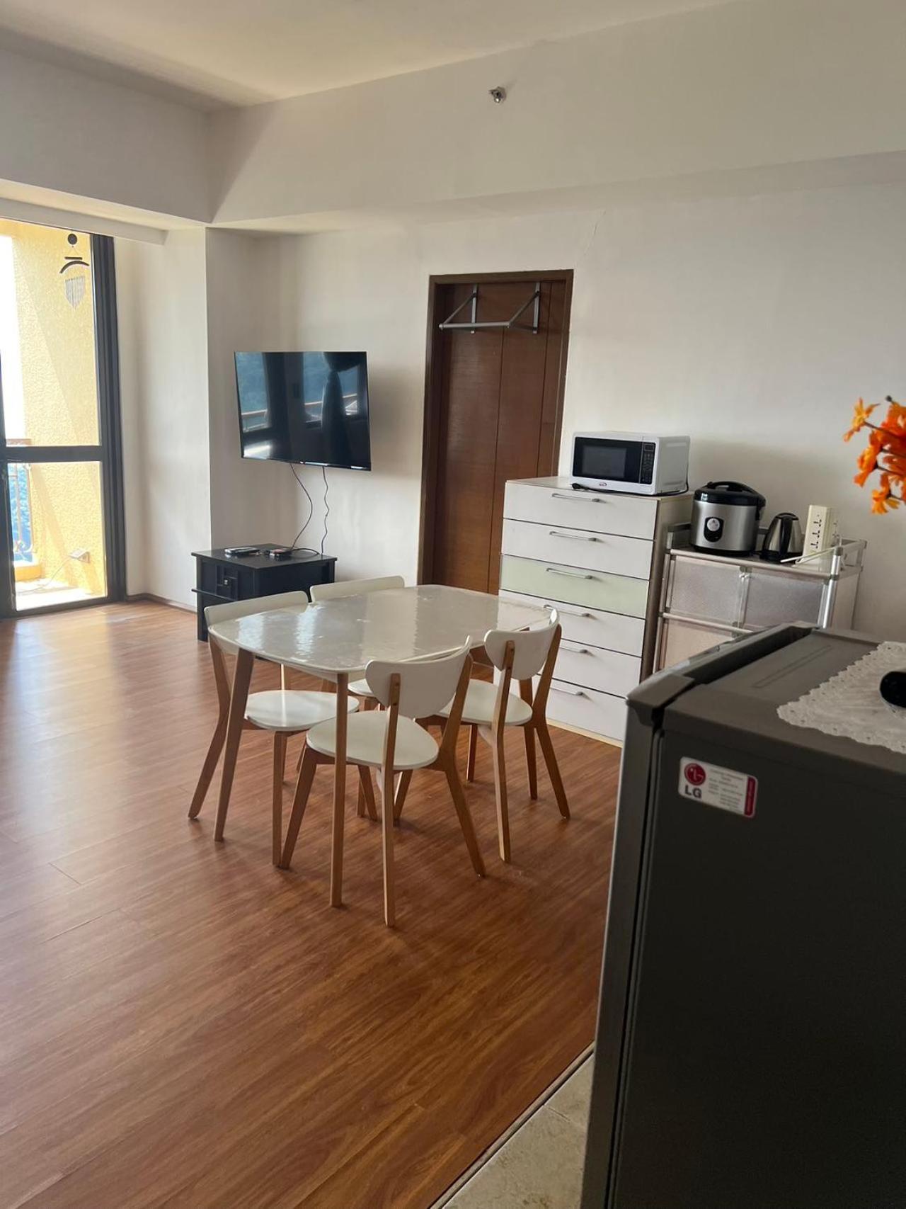 Splendido Tagagtay Taal Lake Staycation Free Parking Netflix No Free Pool Tagaytay City Exterior photo