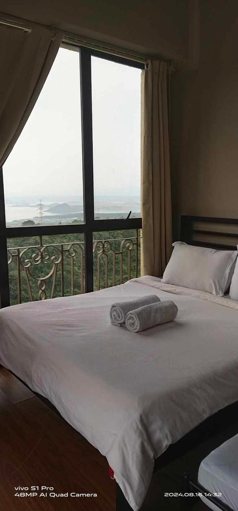 Splendido Tagagtay Taal Lake Staycation Free Parking Netflix No Free Pool Tagaytay City Exterior photo